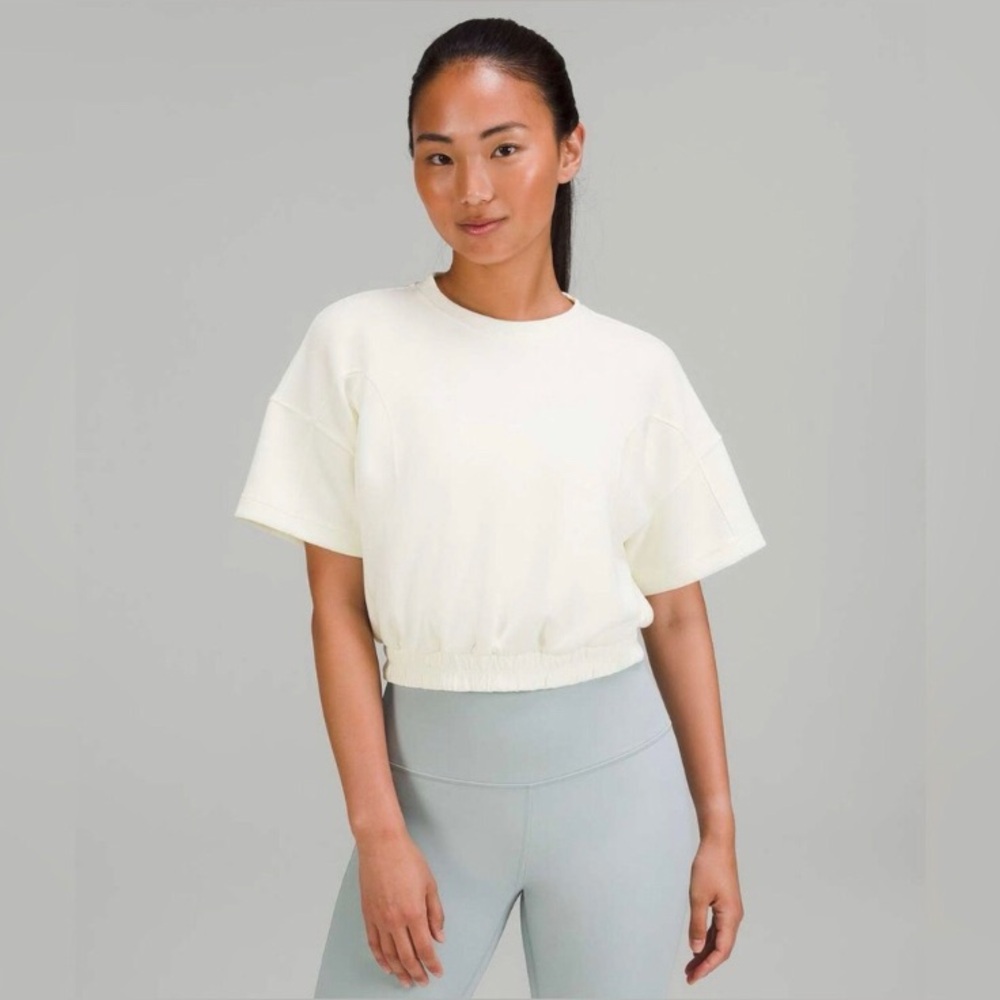 Lululemon Softstreme Gathered Tee T-Shirt Size 4 Lemon Sorbet Small NWOT